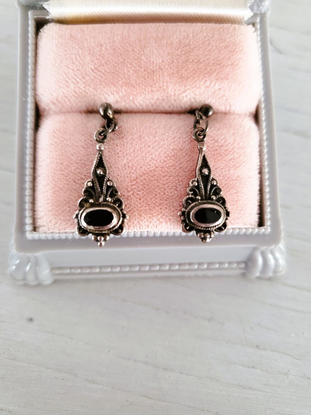 Vintage Dainty Onyx Sterling Silver Dangle Earrings